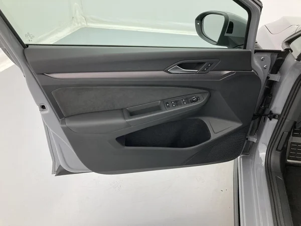 VOLKSWAGEN Golf VIII (2025) — foto 10 van 36