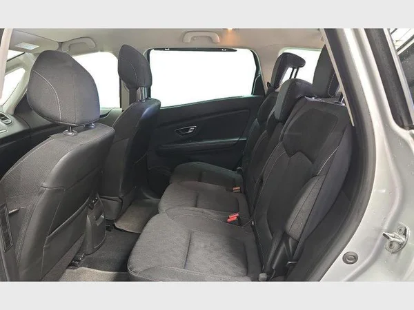 Renault Grand Scénic (2019) — foto 3 van 27