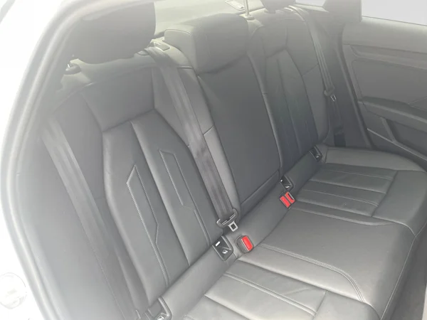 AUDI A3 Sedan (2023) — foto 9 van 21
