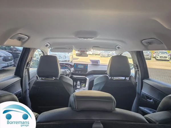 Peugeot 5008 (2022) — foto 27 van 27