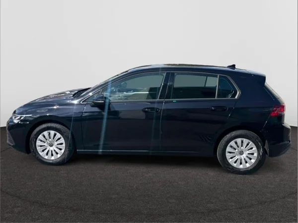 VOLKSWAGEN Golf VIII (2022) — foto 10 van 17