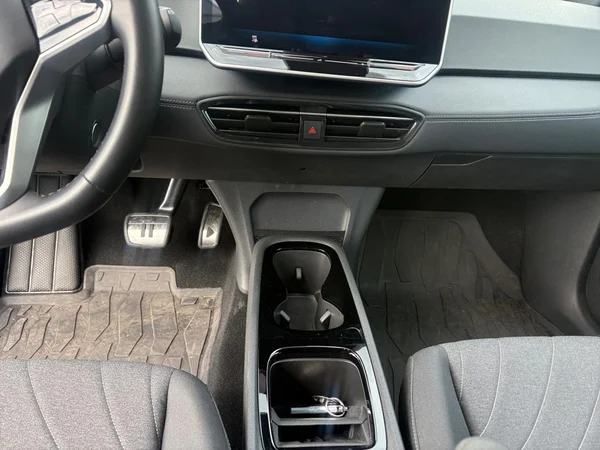 VOLKSWAGEN ID.3 (2026) — foto 3 van 20