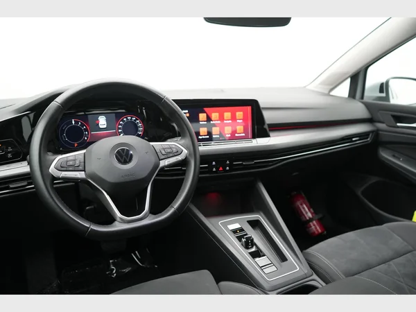 VOLKSWAGEN Golf VIII eHybrid (PHEV) (2021) — foto 16 van 32