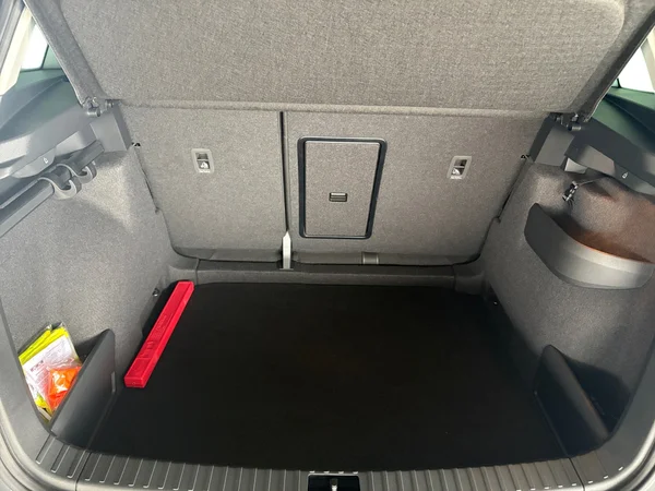 SKODA Karoq (2025) — foto 24 van 24