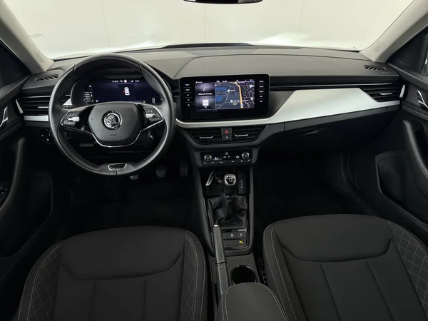 SKODA Kamiq (2022) — foto 27 van 27