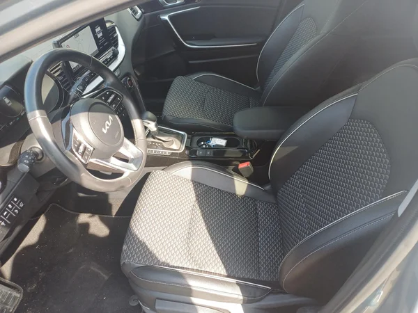 Kia XCeed (2025) — foto 21 van 23