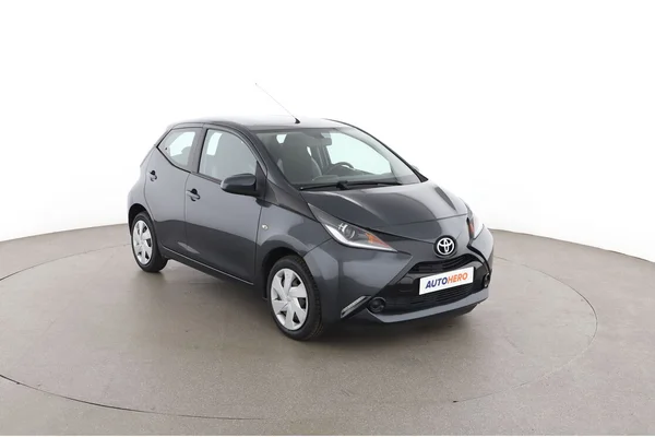 Toyota Aygo (2016) — foto 14 van 16