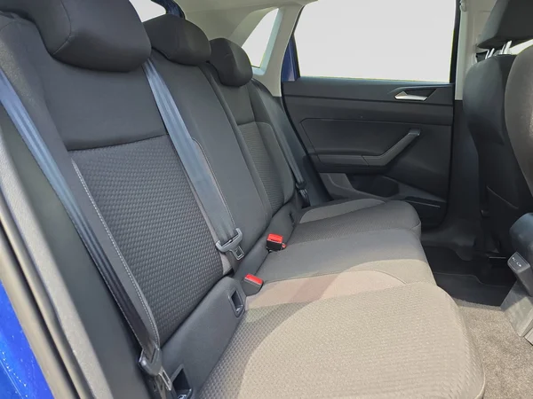 VOLKSWAGEN Polo (2024) — foto 2 van 14