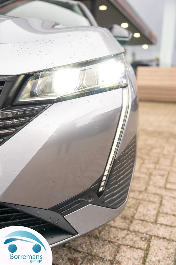 Peugeot 308 (2023) — foto 6 van 60