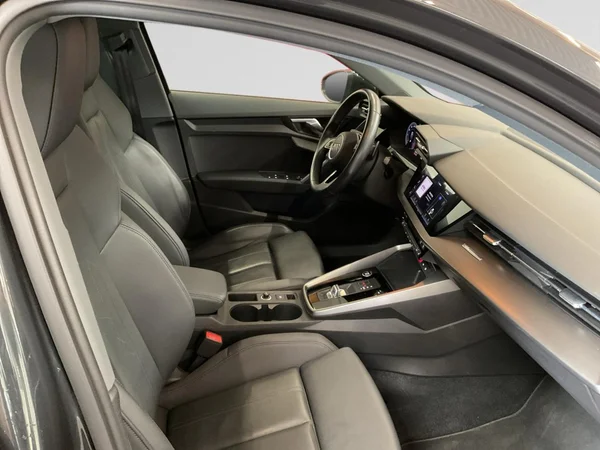 AUDI A3 Sportback (2021) — foto 8 van 23