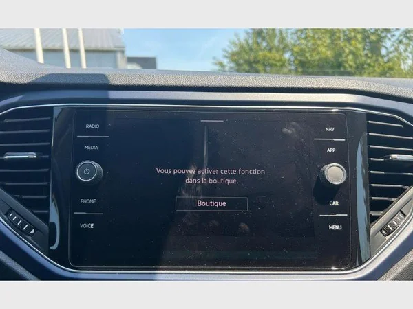 Volkswagen T-Roc (2021) — foto 6 van 29