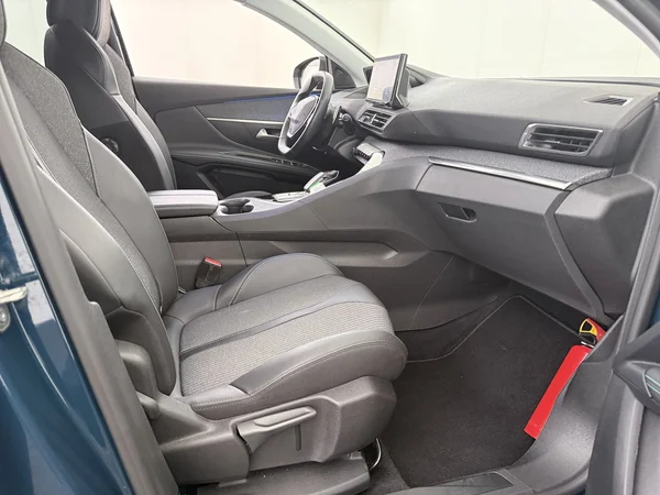 PEUGEOT 3008 (2022) — foto 3 van 27