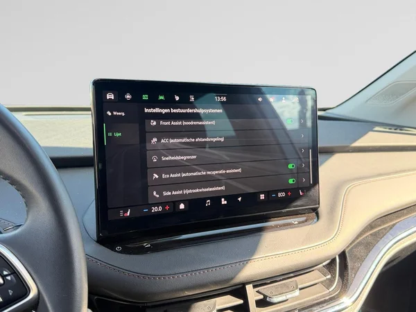 SKODA Enyaq (2024) — foto 11 van 21