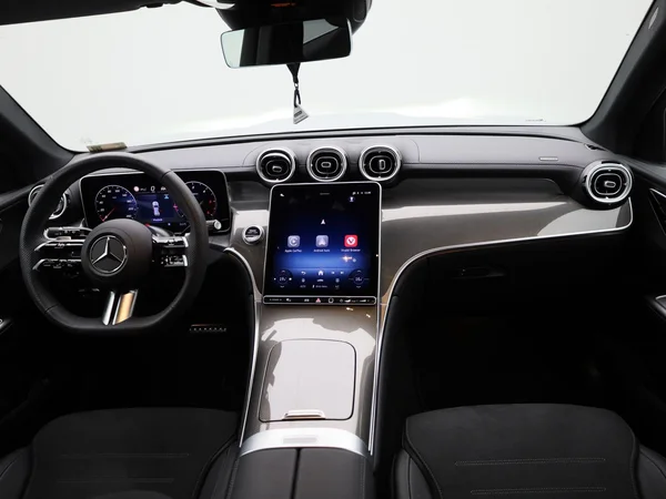 Mercedes-Benz GLC (2025) — foto 38 van 47