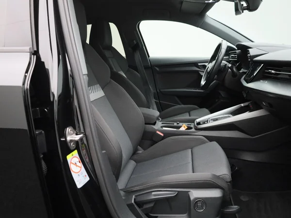 Audi A3 (2022) — foto 33 van 43