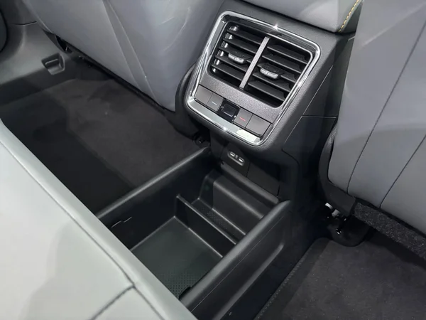 SKODA Enyaq Coupé (2024) — foto 20 van 24