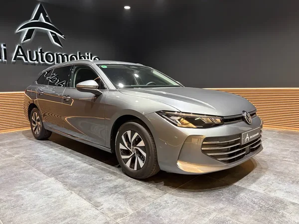 Volkswagen Passat (2024) — foto 23 van 31