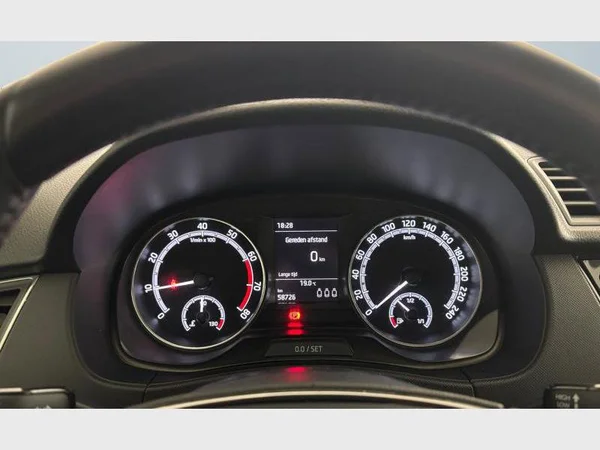 Skoda Fabia (2021) — foto 4 van 24