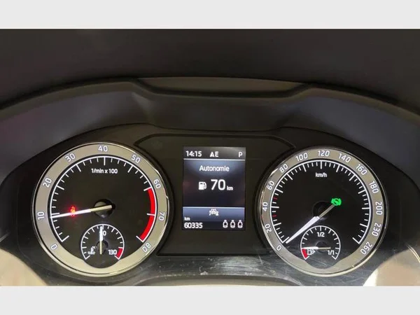 Skoda Karoq (2021) — foto 9 van 31