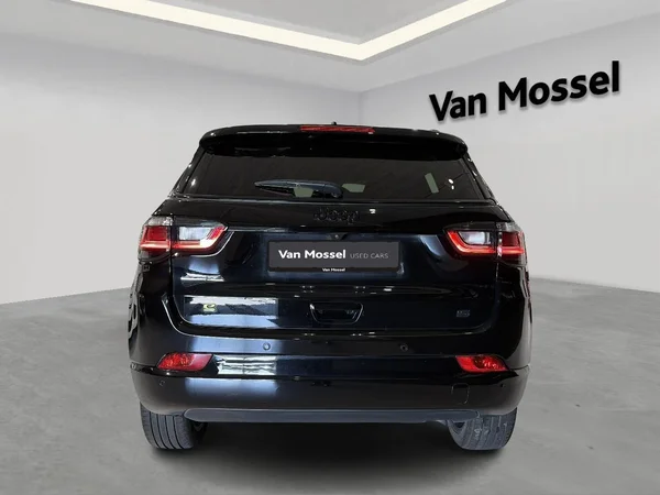 Jeep Compass (2023) — foto 17 van 21