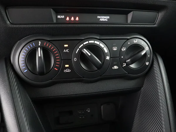 MAZDA 2 (2021) — foto 16 van 26