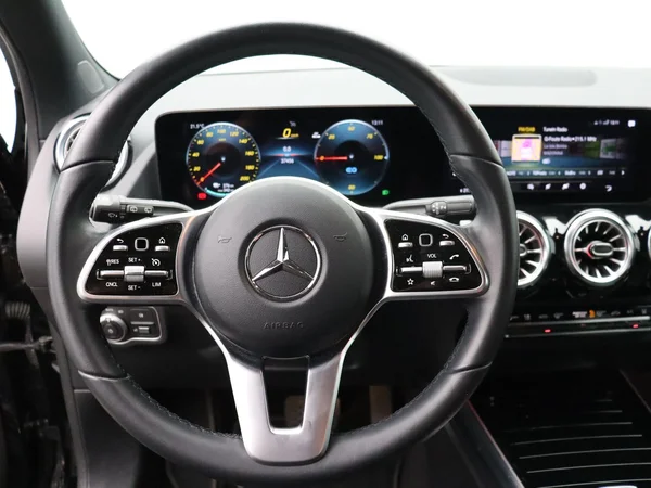 Mercedes-Benz EQA (2023) — foto 5 van 25