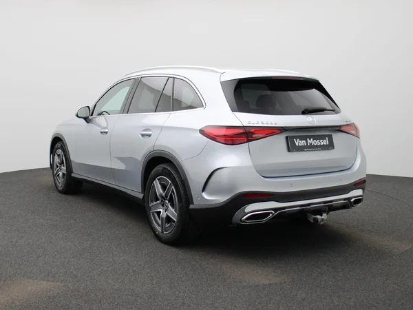 Mercedes-Benz GLC (2025) — foto 12 van 46