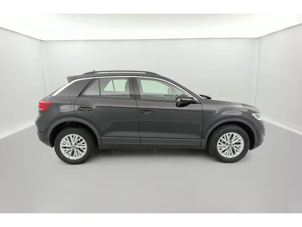 VOLKSWAGEN T-Roc (2024) — foto 22 van 36