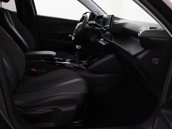 PEUGEOT 2008 (2022) — foto 3 van 27