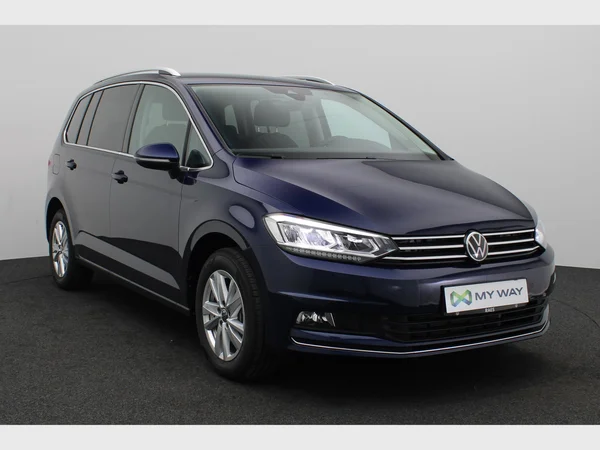 VOLKSWAGEN Touran (2023) — foto 20 van 28