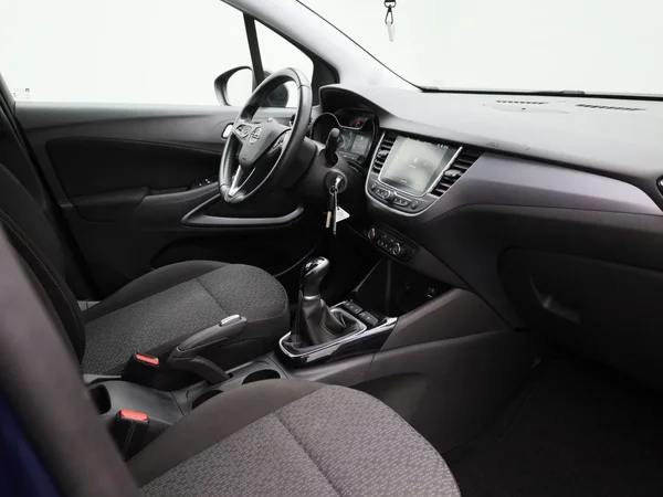 Opel Crossland X (2021) — foto 25 van 35