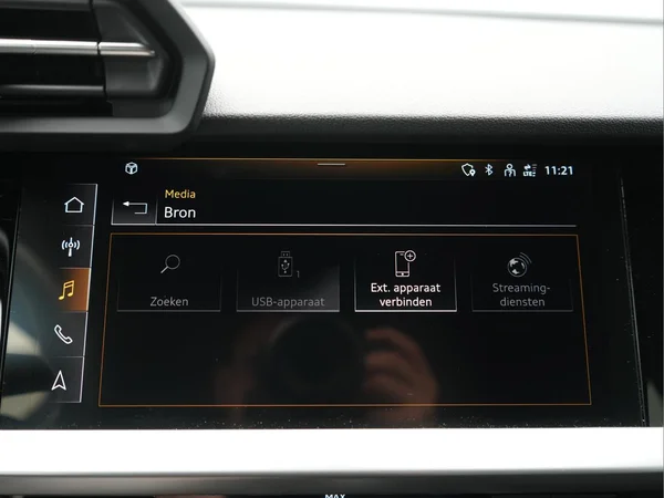 AUDI A3 Sportback PHEV (2024) — foto 15 van 30