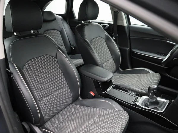 Kia Ceed Sportswagon (2023) — foto 28 van 41