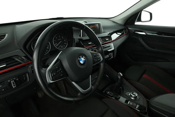 BMW X1 (2017) — foto 2 van 16