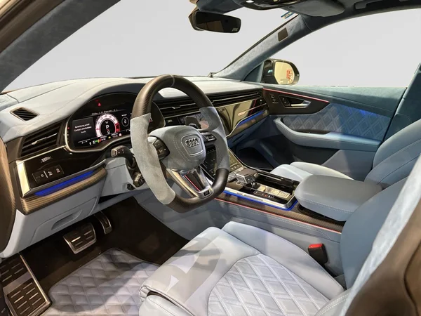 AUDI RS Q8 SUV (2024) — foto 20 van 22