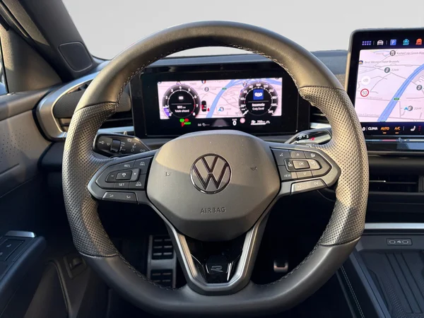 VOLKSWAGEN T-Roc (2026) — foto 2 van 22