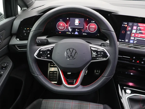 VOLKSWAGEN Golf VIII GTI (2024) — foto 10 van 30