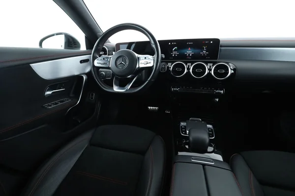 Mercedes-Benz CLA-Klasse (2020) — foto 4 van 16