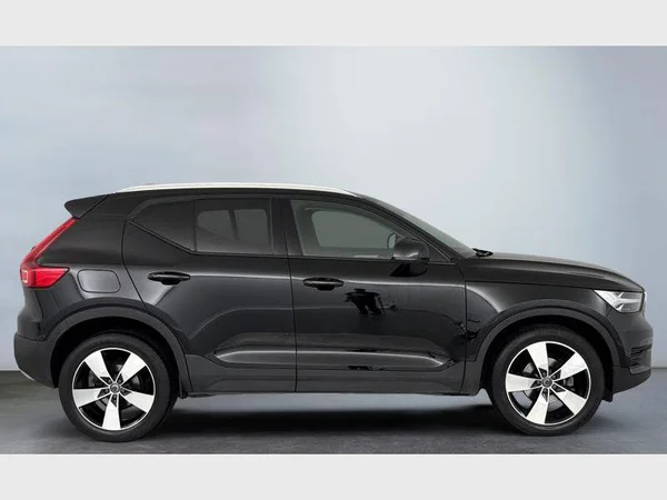 VOLVO XC40 (2022) — foto 22 van 28