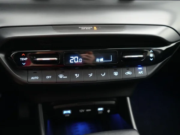Hyundai i20 (2024) — foto 8 van 20