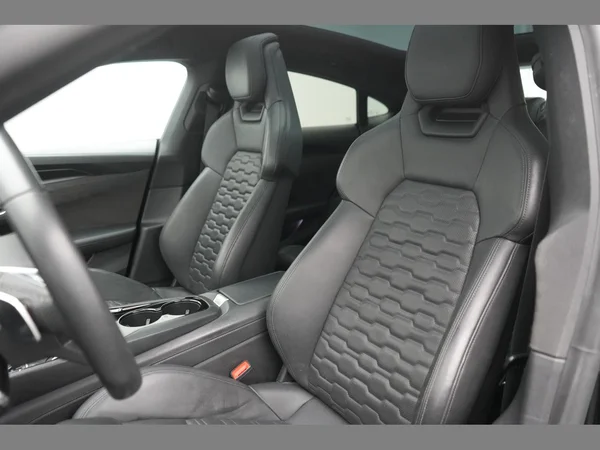 AUDI E-tron GT (2021) — foto 23 van 35