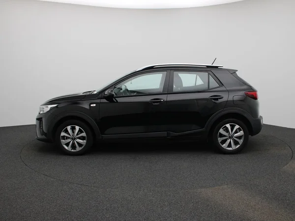 Kia Stonic (2023) — foto 33 van 38