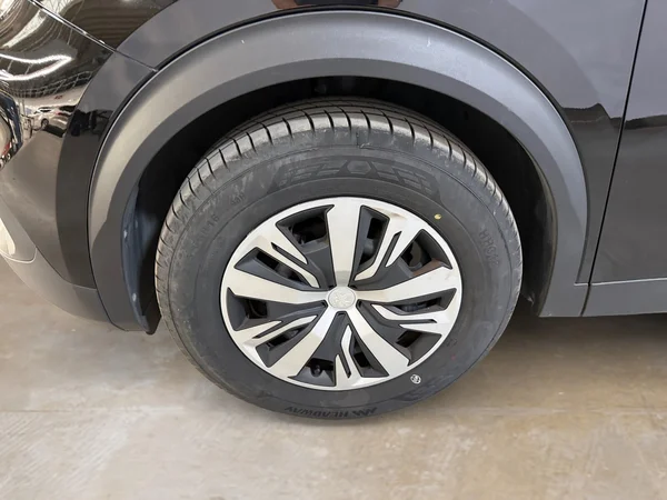 Peugeot 2008 (2023) — foto 3 van 29