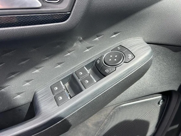 FORD Kuga (2021) — foto 20 van 31