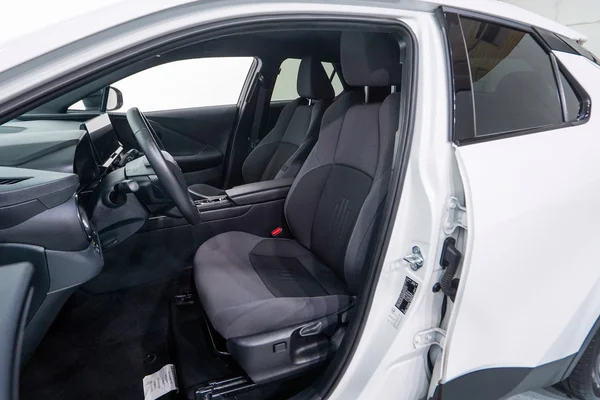 Toyota C-HR Hybrid (HEV) (2024) — foto 5 van 44
