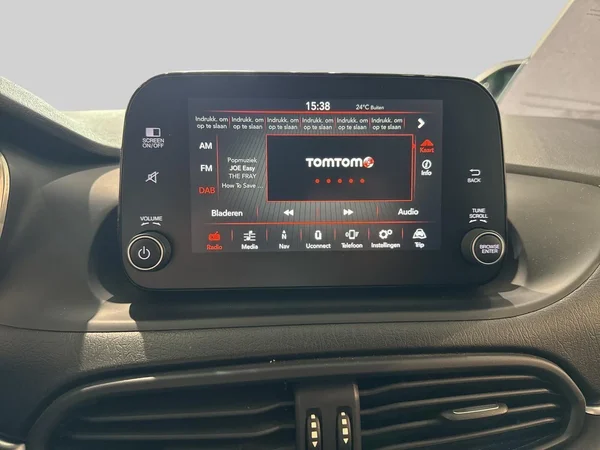 Fiat Tipo (2019) — foto 6 van 16