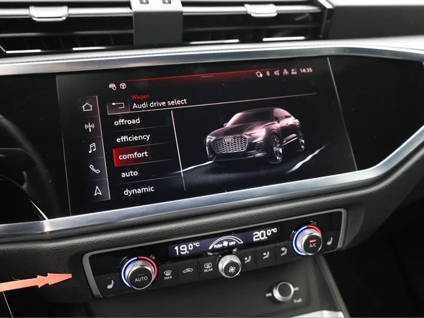 AUDI Q3 Sportback (2021) — foto 15 van 23