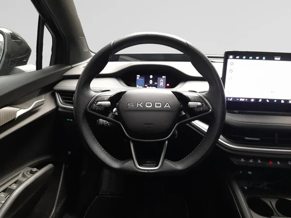 SKODA Enyaq Coupé (2025) — foto 7 van 24