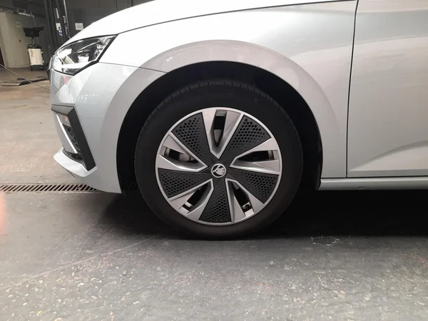 SKODA Scala (2025) — foto 22 van 24