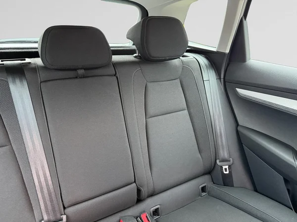 SKODA Karoq (2024) — foto 11 van 23